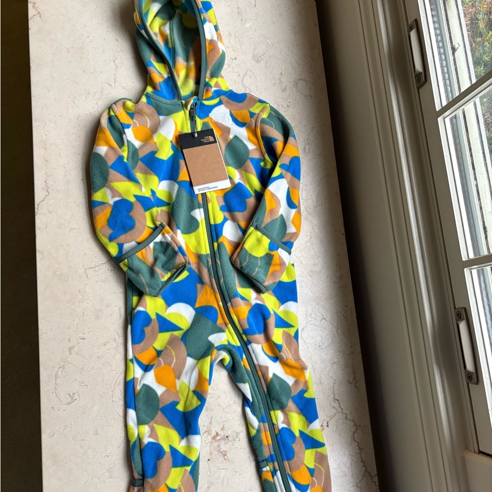 The North Face Toddler 24 Months Winter Fleece Pattern Onesie NWT